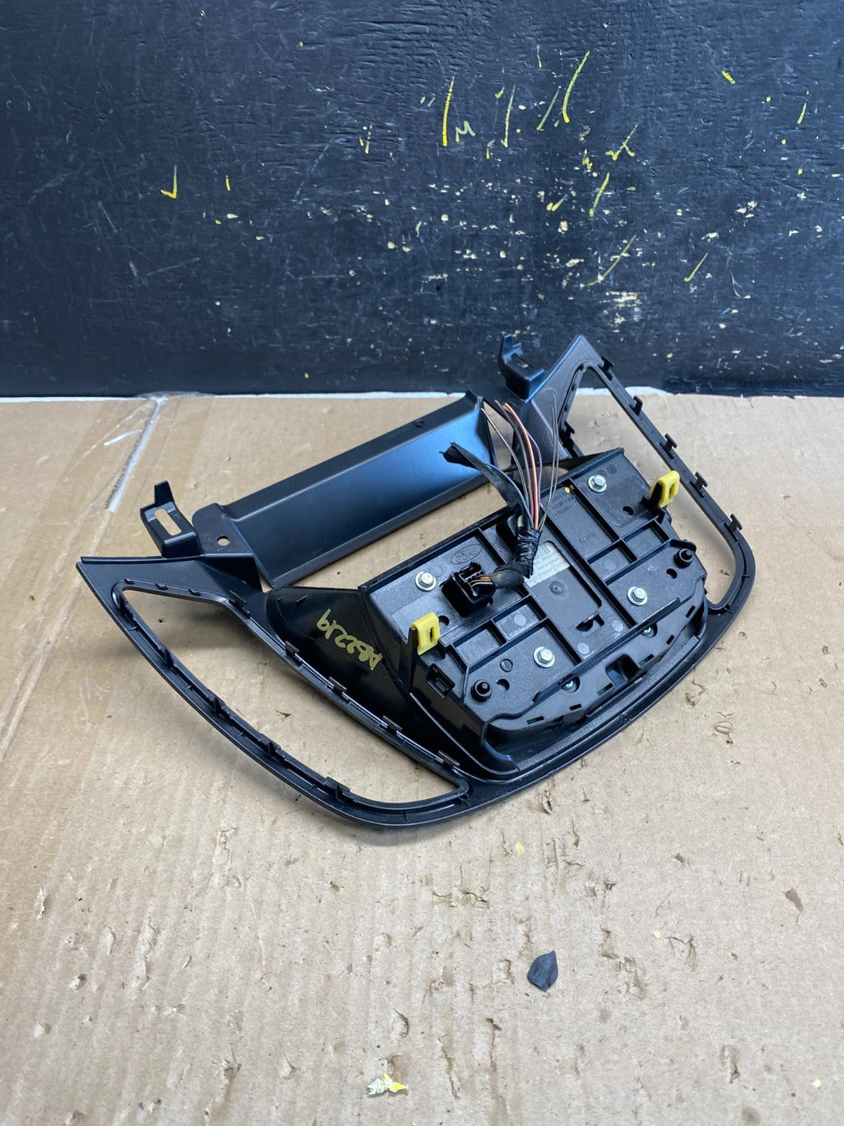 2013 2014 2015 2016 Ford Escape Dash Radio Control Panel Bezel ab2219 DG3