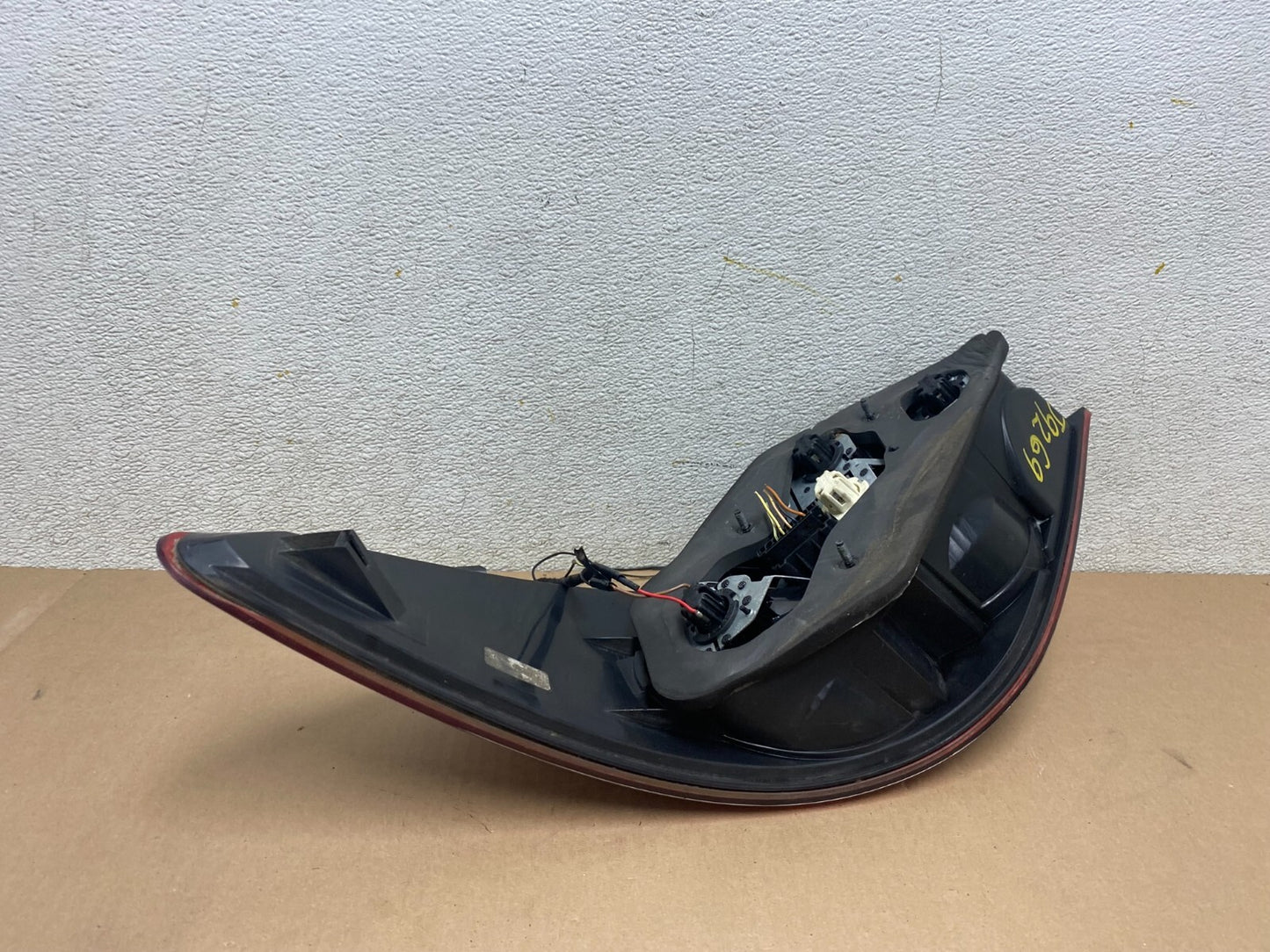 2006 to 2010 Mercedes W251 R-Class Left Driver LH Smoked Tail Light J9269 DG7