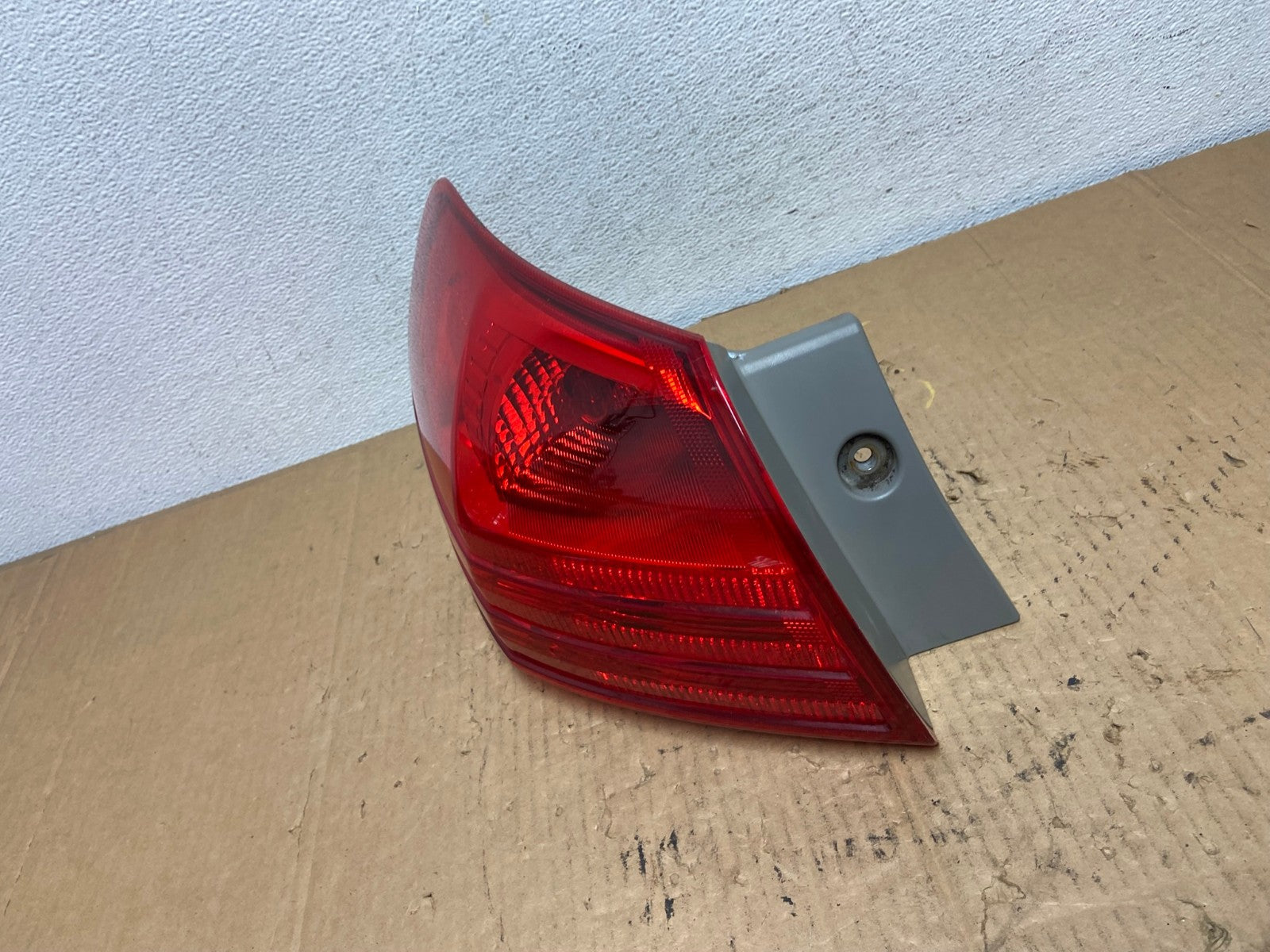 2008 to 2015 Nissan Rogue Left Driver Lh Side Tail Light AD1156 LK1