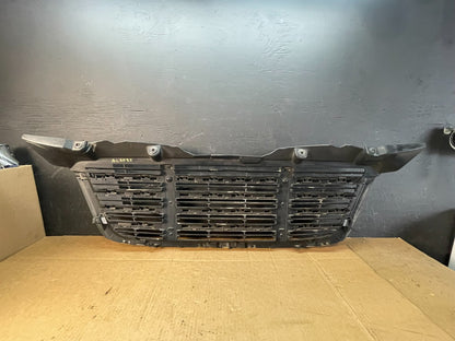 2009 to 2011 Freightliner Sprinter Front Upper Chrome Grill Grille AC5083 DG3