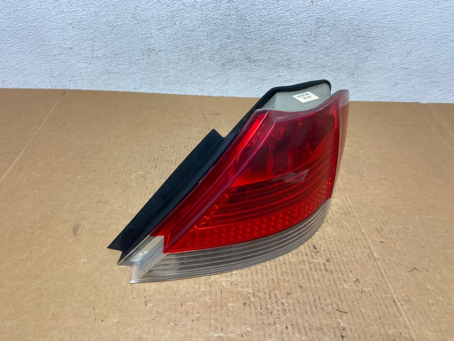 2006 to 2008 BMW 7-Series 750li 760li Right Passenger Tail Light AD9297 LK2