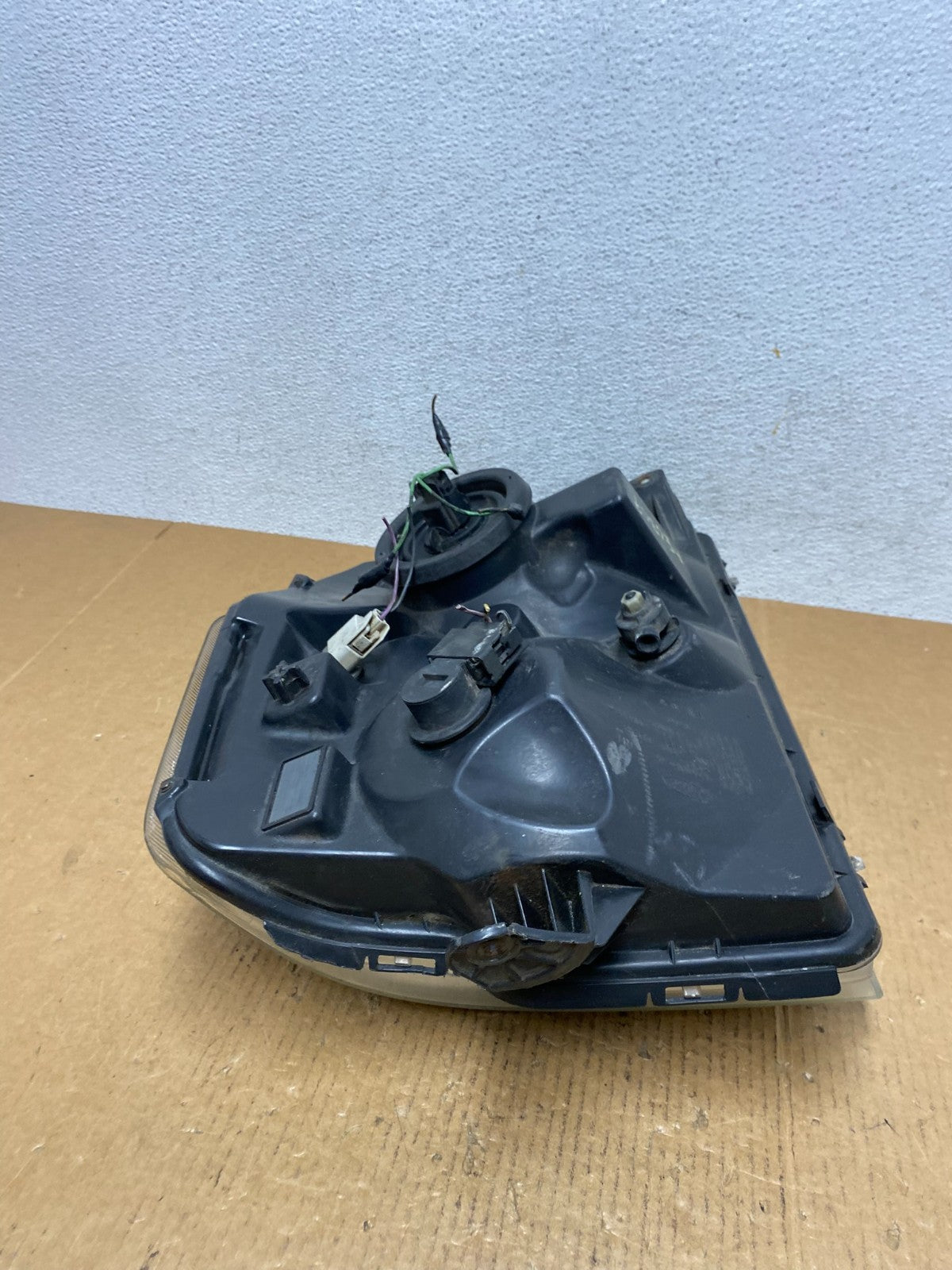 2008-2014 Ford Econoline E150 E250 E350 Right Passenger Headlight AE0307 DW7