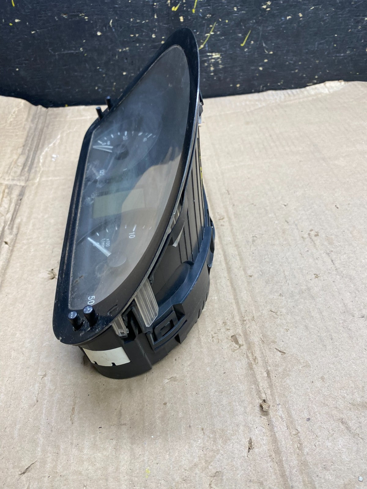 2003 to 2006 Sprinter 2500 3500 Instrument Speedometer Gauge Cluster X5695 DG3