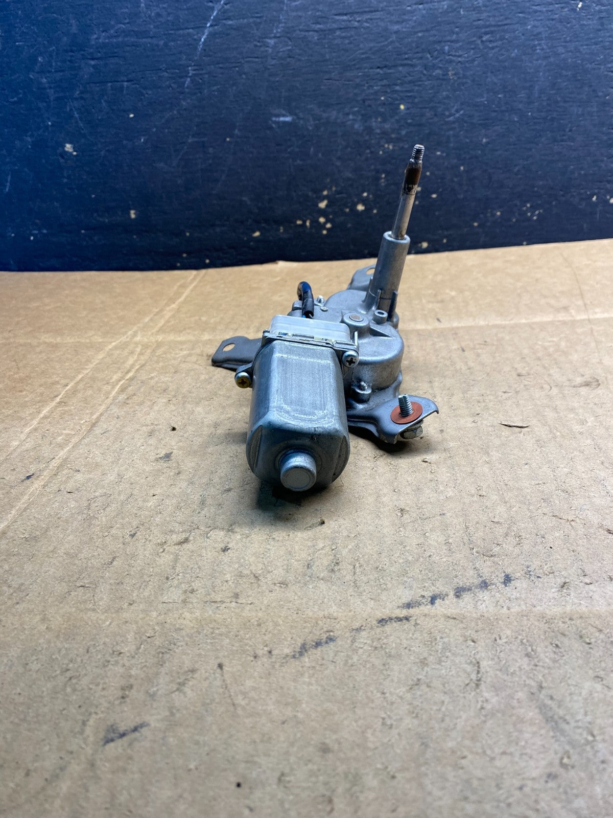 2006-2011 Toyota Yaris Hatchback Rear Wiper Windshield Motor ab3796 DG2