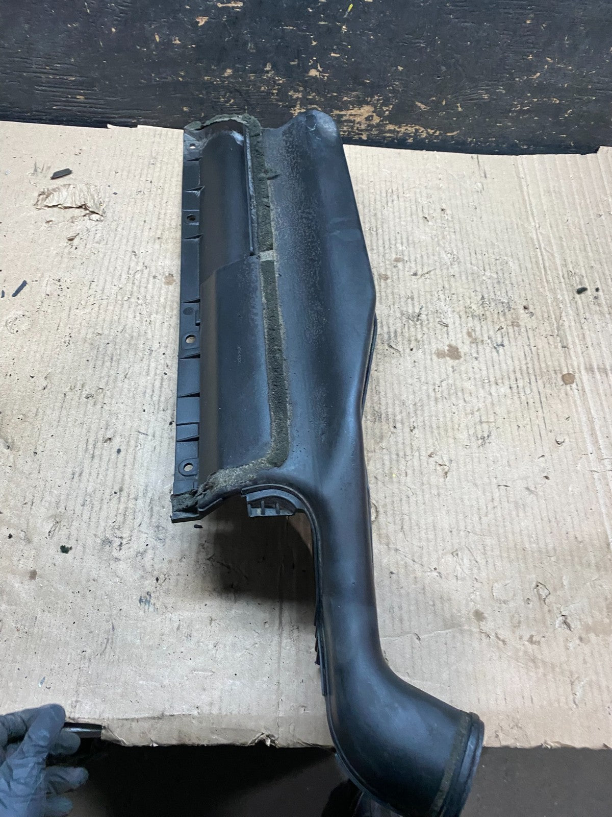 2004 to 2008 Nissan Maxima Upper Air Intake Duct V3992 DG3