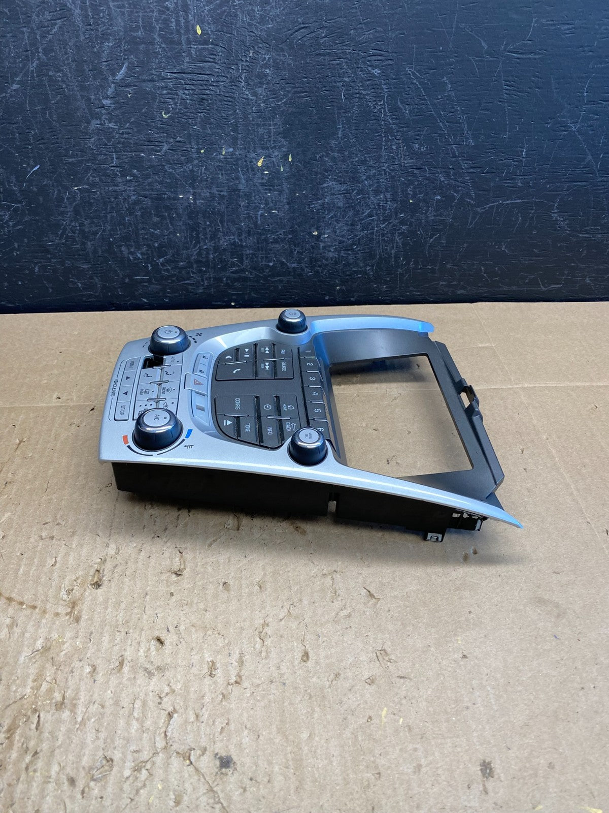 2012-2015 Chevy Equinox Terrain Radio Face Climate Control Panel Bezel AC6793 DG2