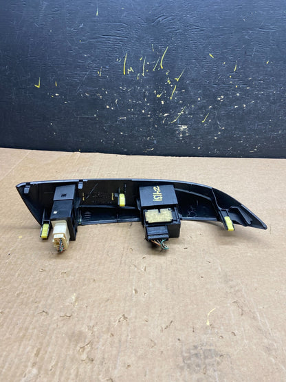 2004 to 2010 Toyota Sienna Left Side Climate Switches Bezel Trim OEM Z4131 DG4