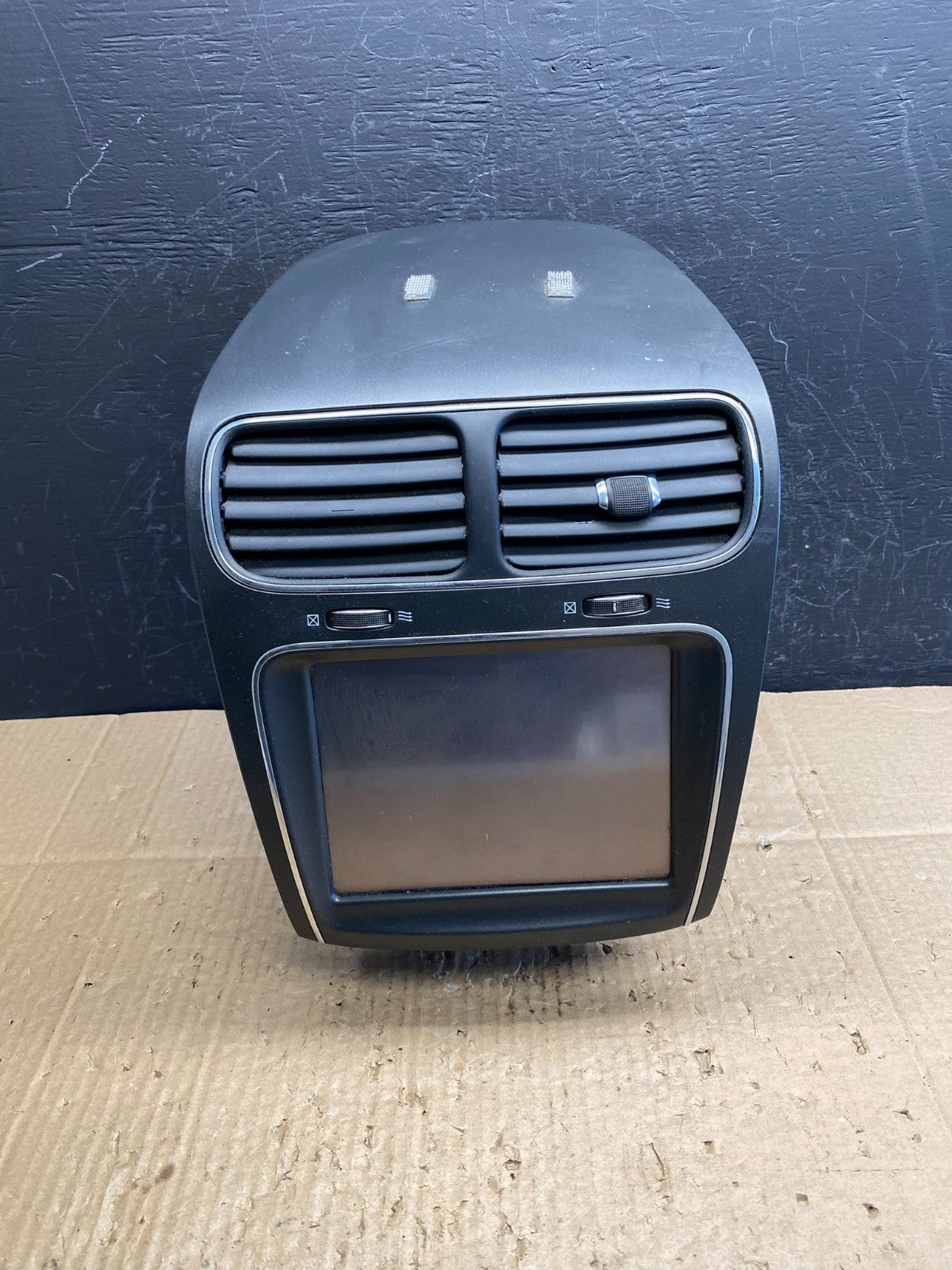 2011 to 2019 Dodge Journey 8.4 Radio Display Screen Air Vents AD1924 DG0