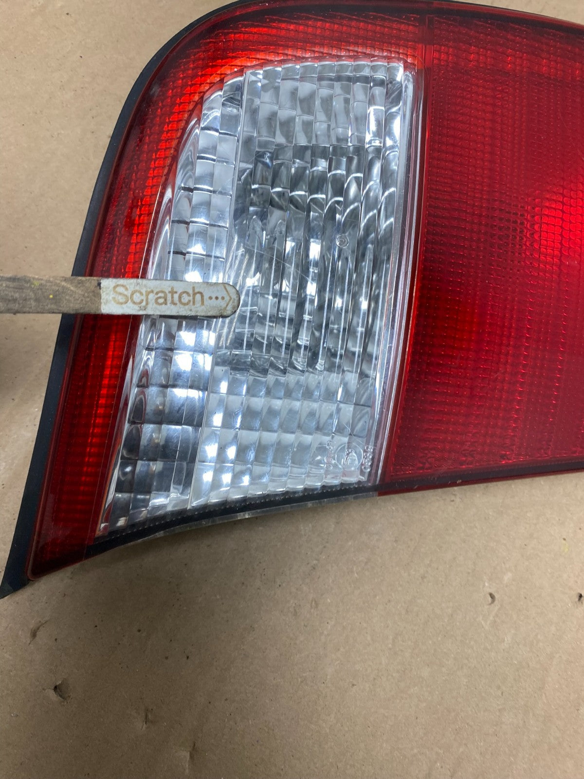 2001 2002 Subaru Forester Left Driver Inner Lid Mounted Tail Light Oem U7054 DW4