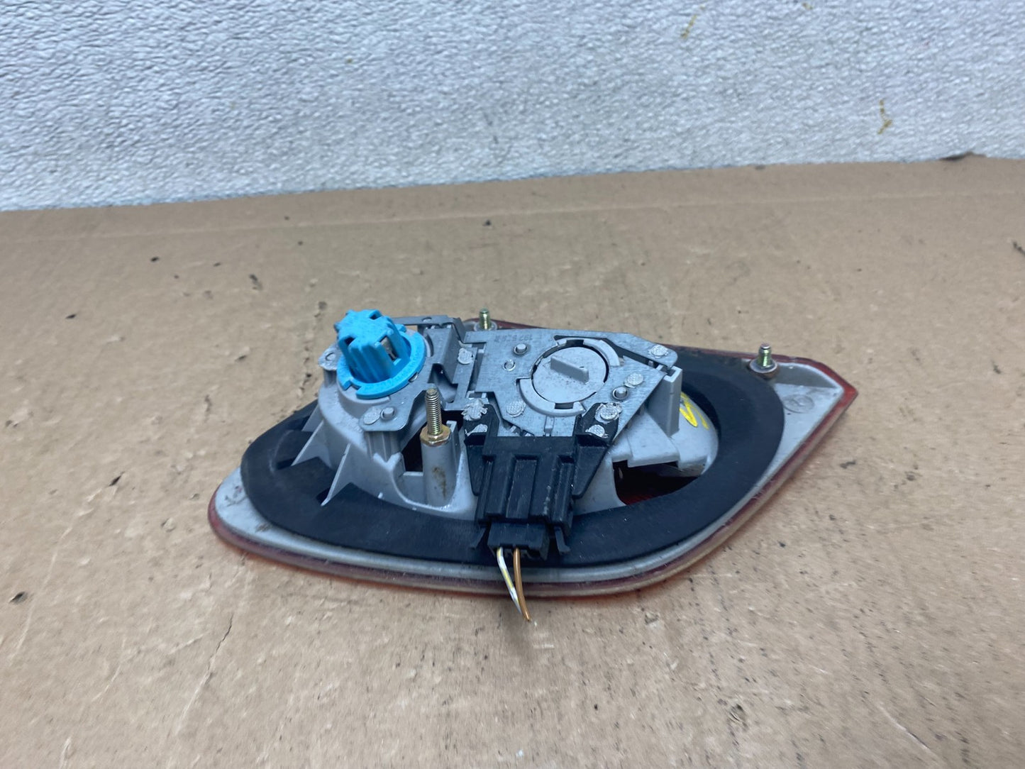 1996 - 1999 Mercedes-Benz E W210 E320 Right Passenger Inner Tail Light S0734 DW4