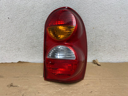 2002 2003 2004 Jeep Liberty Right Passenger Rh Side Tail Light AG8333 LK0