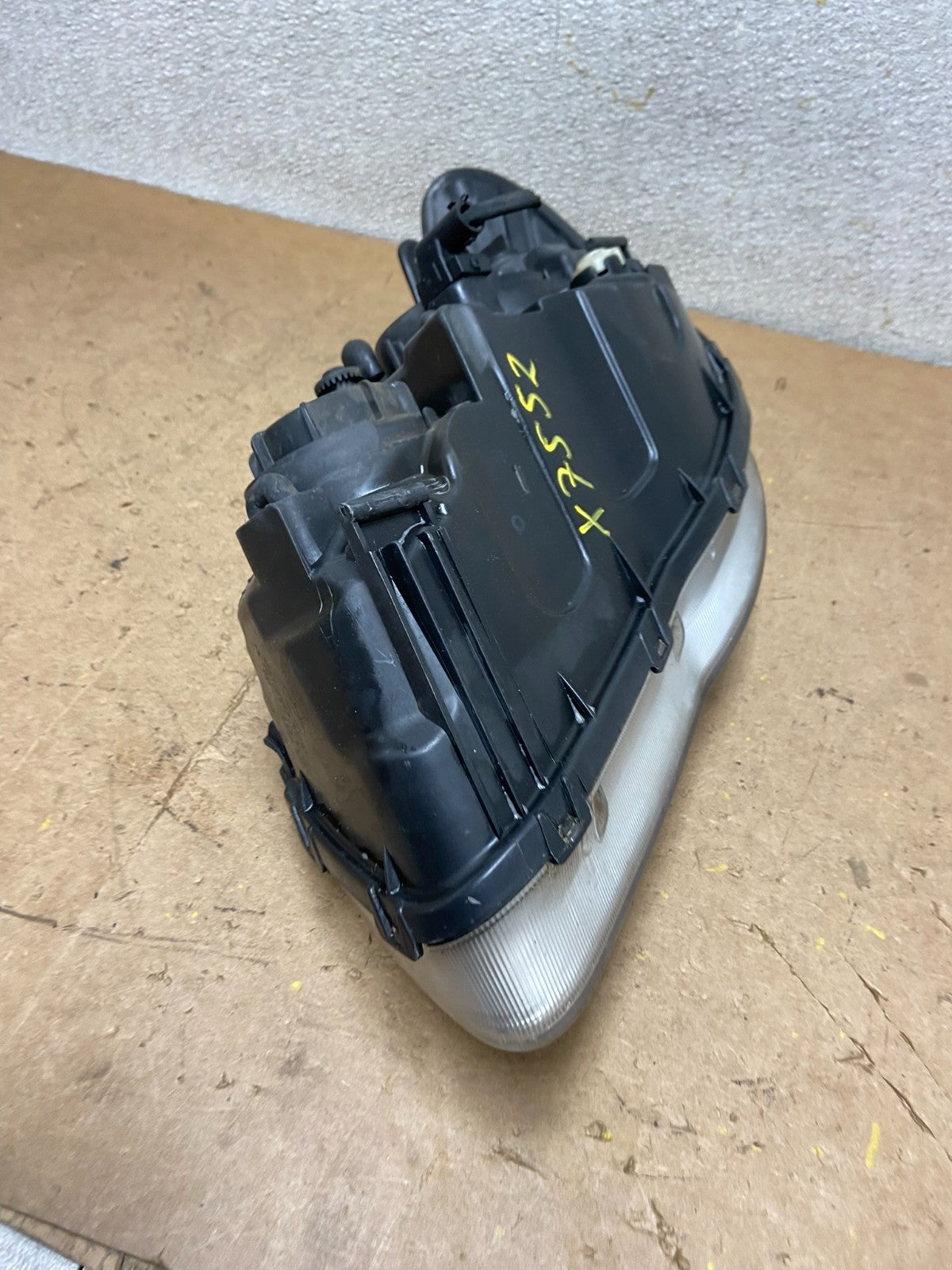 2007 2008 2009 2010 Hyundai Elantra Right Passenger Side Headlight OEM X7552 PS10