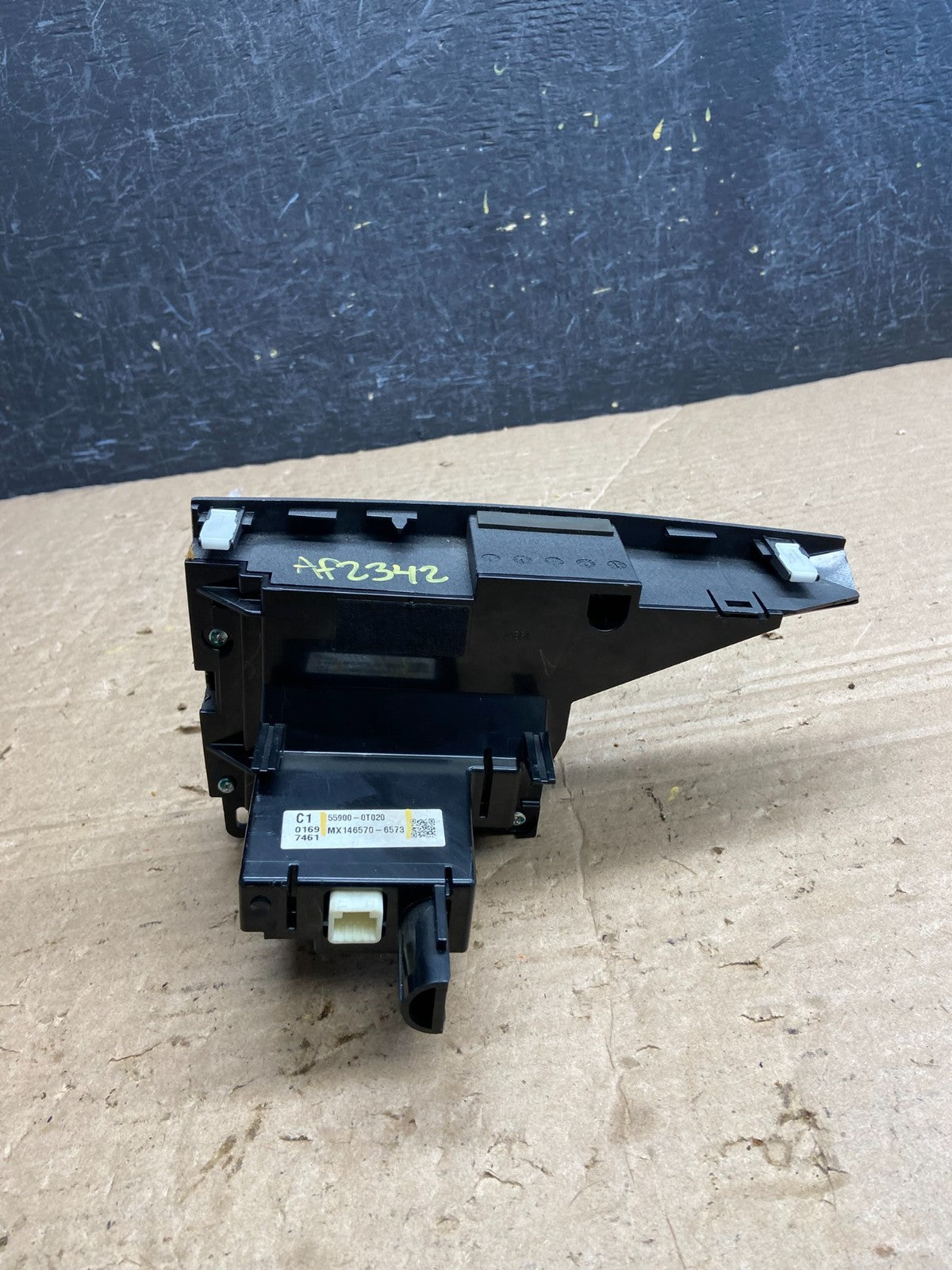 2009 - 2012 Toyota Venza A/C Heater Climate Control Unit Switch AF2342 DG3