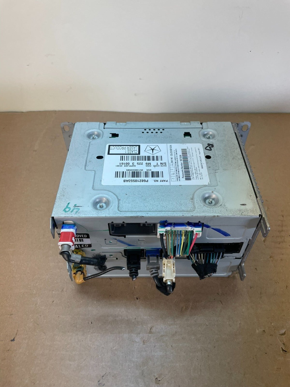 2011 to 2014 Chrysler 300 Am Fm Cd Player Radio Receiver AI0591 DG8