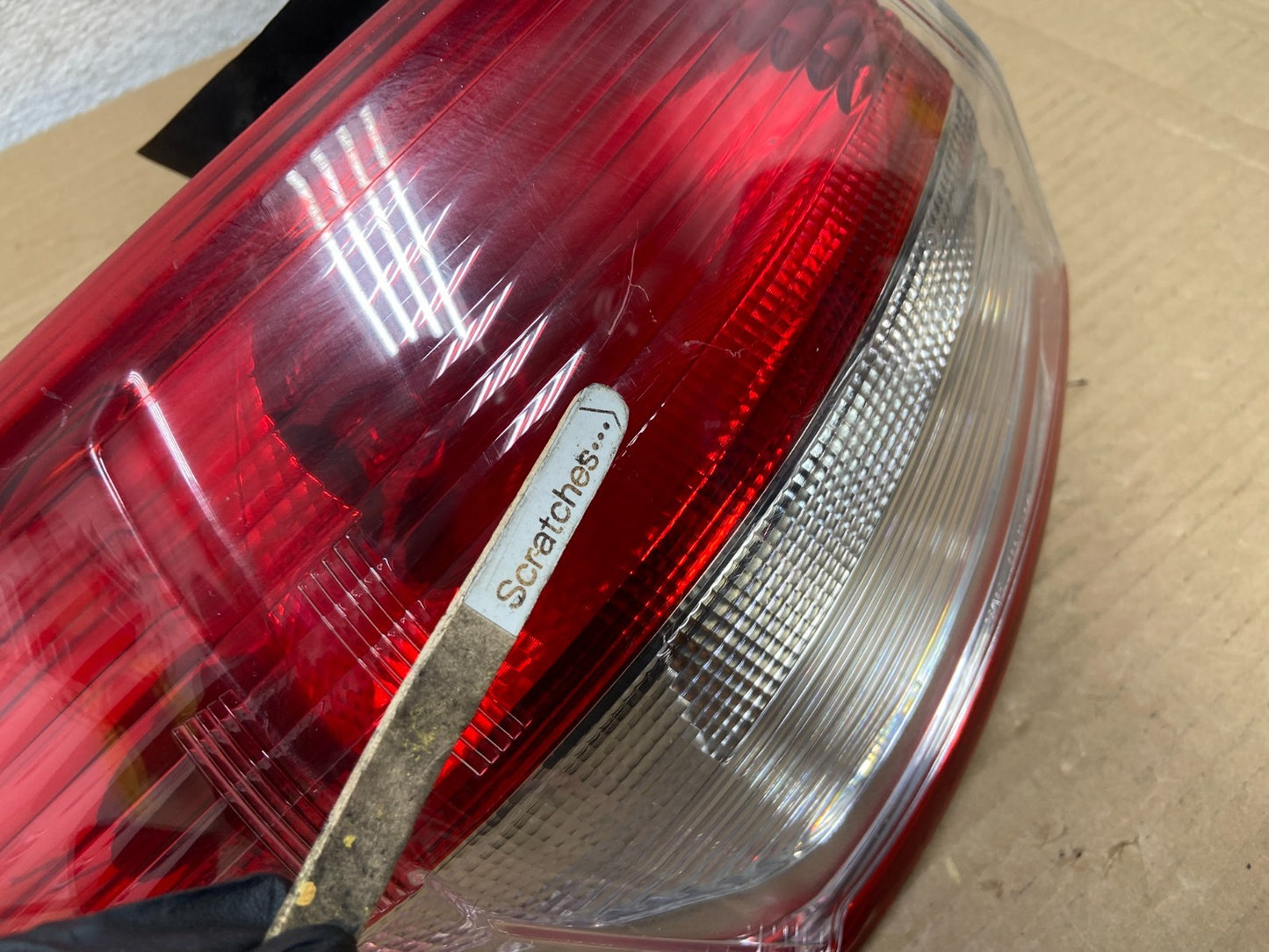 2013 to 2016 Ford Escape Left Driver LH Side Tail Light AG8938 DW3
