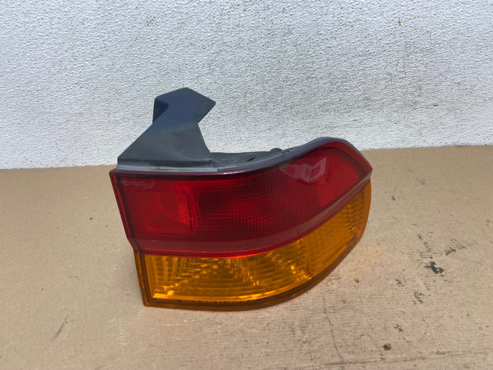 2002 2003 2004 Honda Odyssey Right Passenger Side Tail Light AF4885 LK0