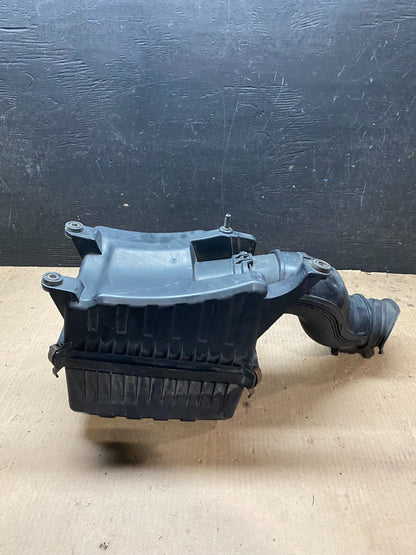 2009 to 2011 Kia Borrego Air Cleaner Filter Box j0625 PS6