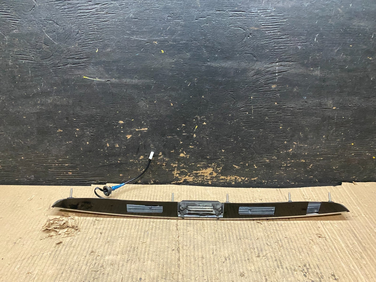 2006 - 2008 Lexus RX400h Tailgate Liftgate Handle License Plate Light V4168 DG3