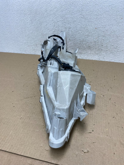 2010 - 2011 Toyota Camry Left Driver LH Halogen Headlight AG5921 DW6