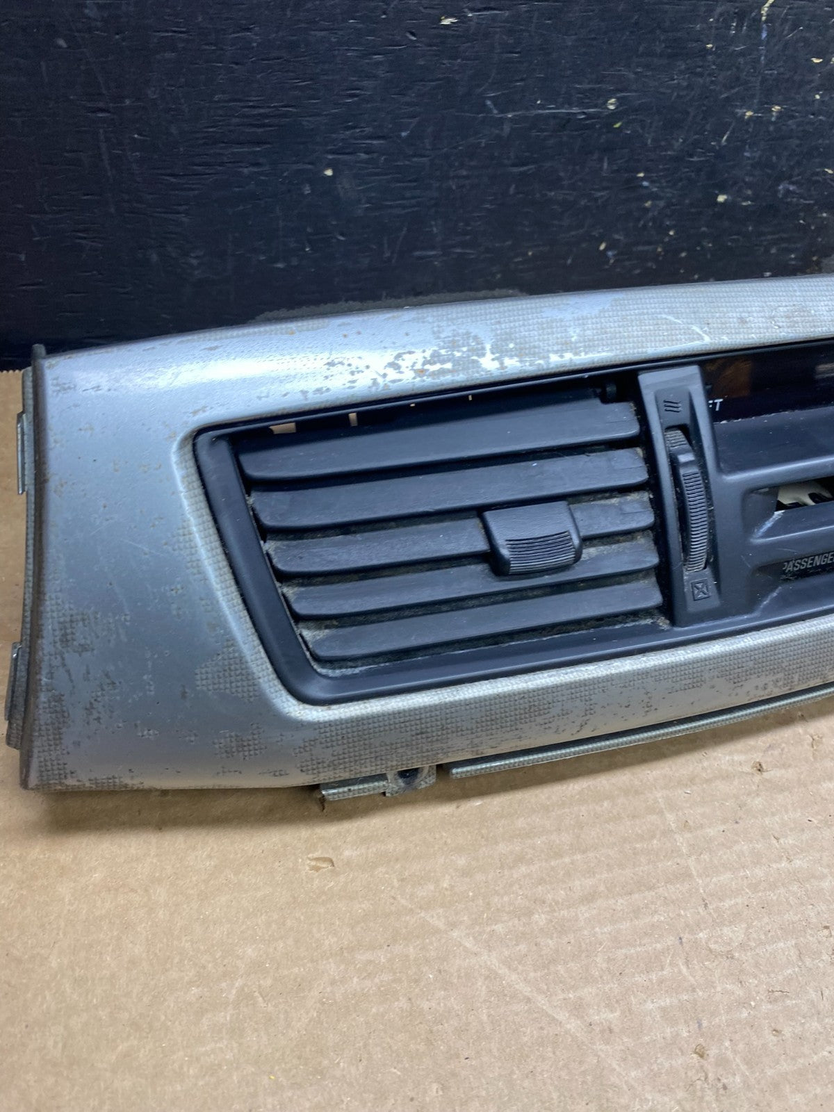 2003-2006 Mitsubishi Lancer Center Dash Air Vent Trim Panel OEM w9681 DG3