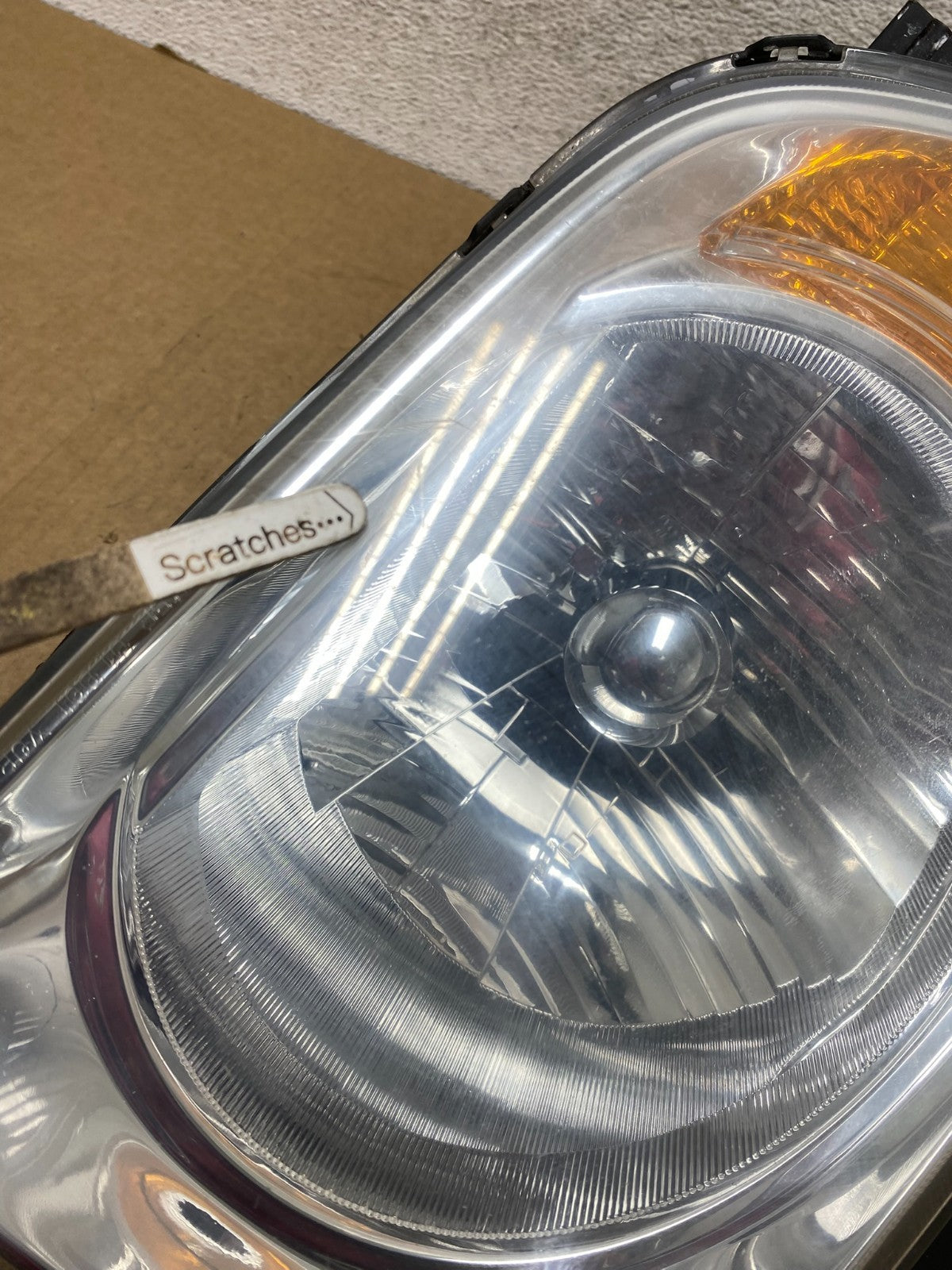 2003 to 2006 Honda Element Right Passenger Rh Side Headlight AF9592 DW3