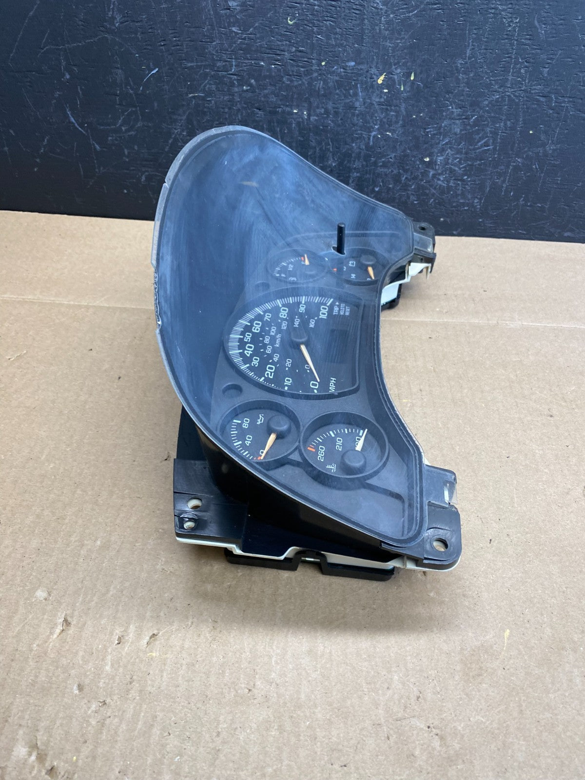 2004 to 2007 Chevrolet Express Speedometer Cluster Gauge AC6200 DG3