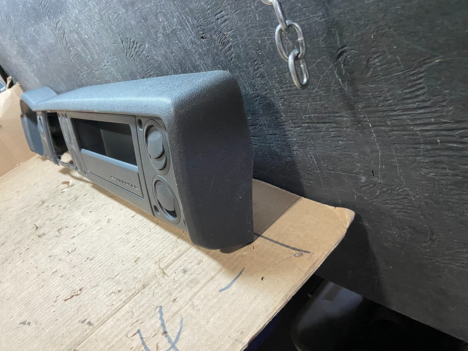2006 to 2010 Jeep Commander Dashboard Speedometer Air Vent Bezel Panel OEM i78501