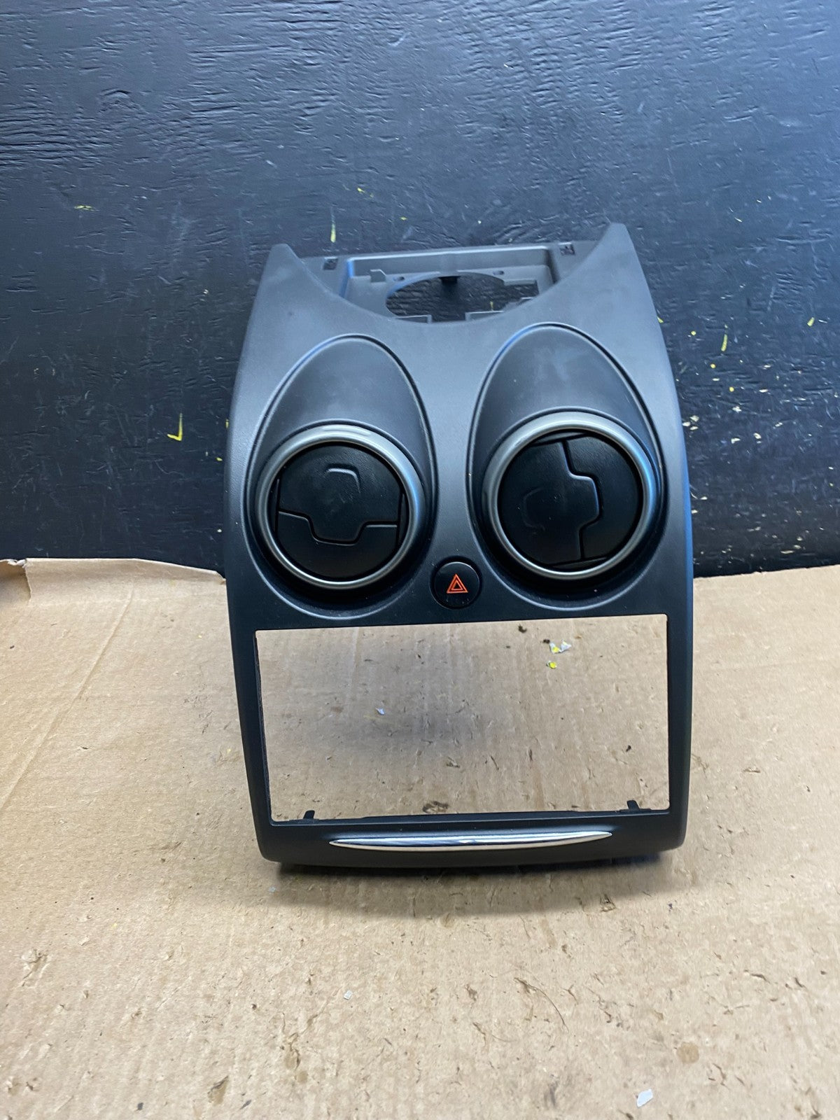 OEM 2011 2012 2013 Nissan Rogue Dash Upper Center Radio Bezel Trim Z1715 DG0