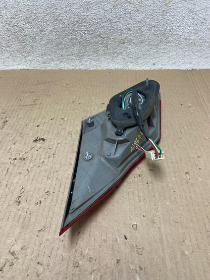 2011 to 2012 Toyota Avalon Left Driver Side Tail Light Inner AI9674 LK5