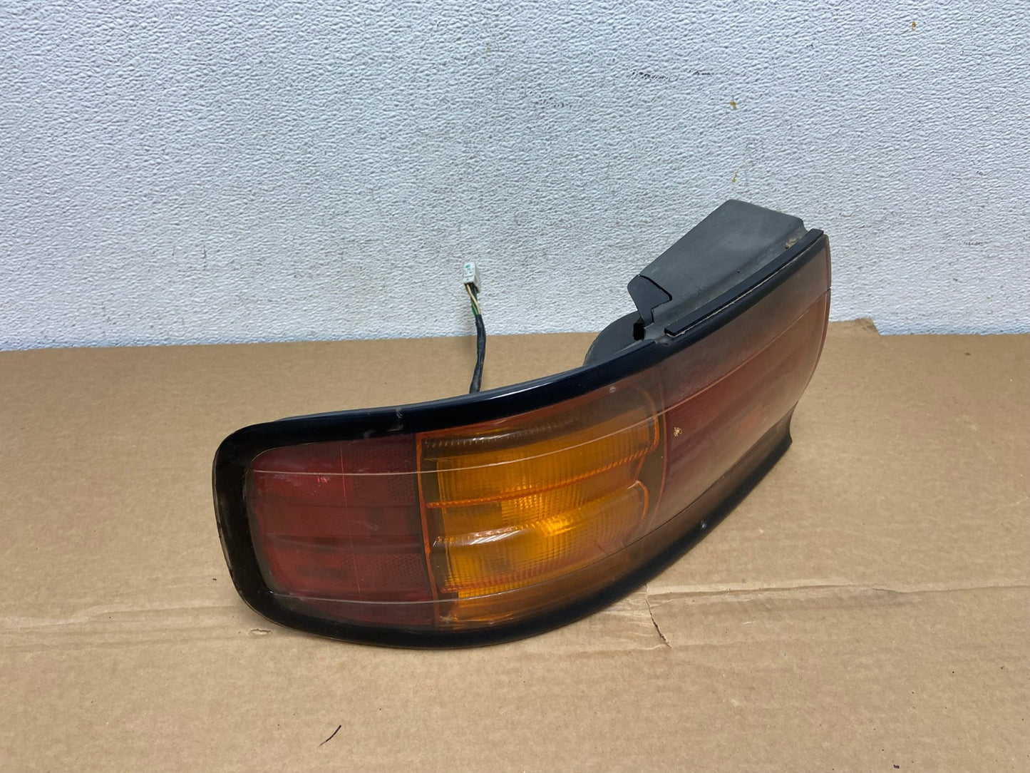 1992 1993 1994 Toyota Camry Left Driver LH Side Tail Light AD3773 LK2