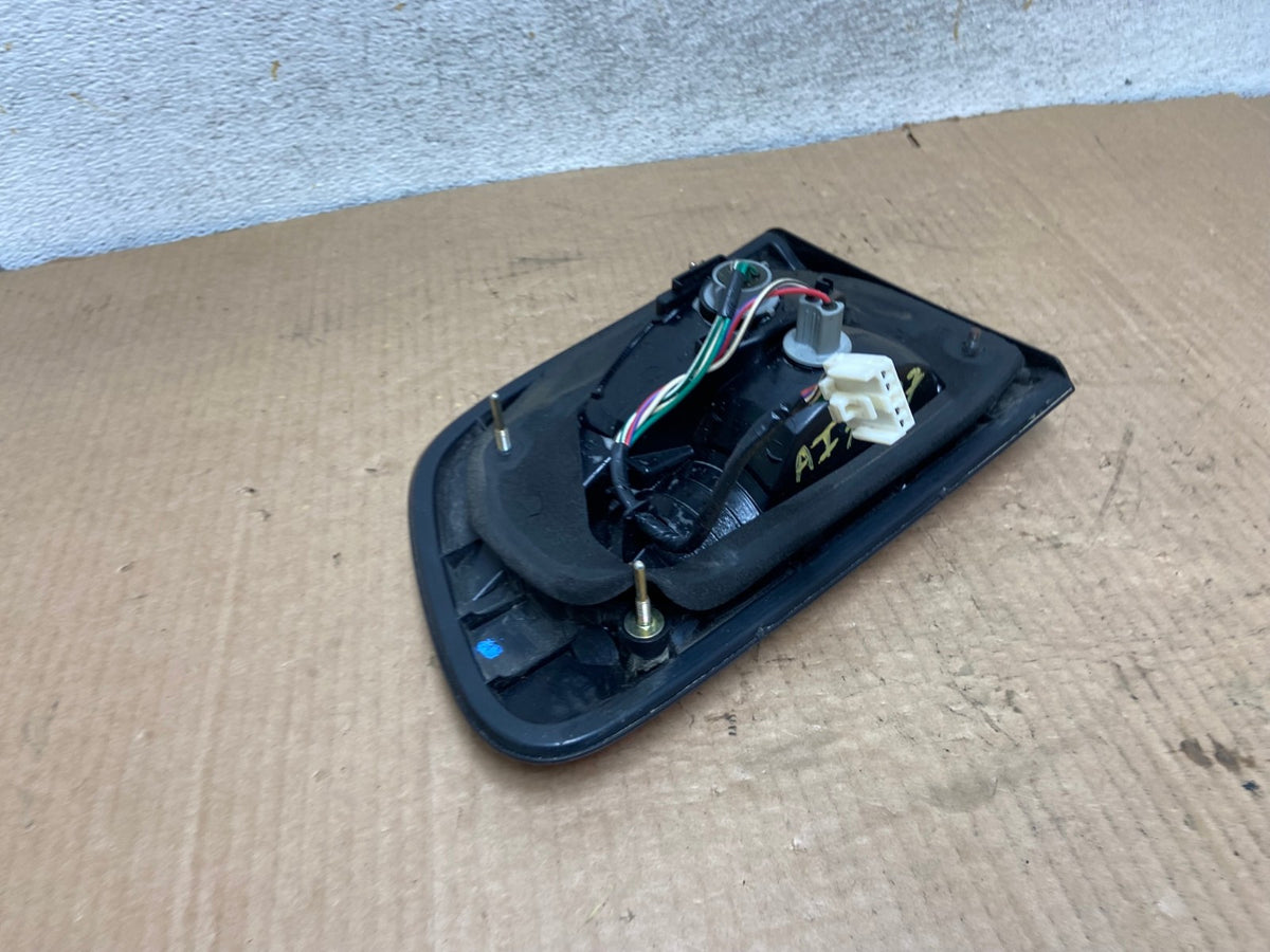 2001 2002 2003 Toyota Sienna Left Driver Lh Side Inner Tail Light AI7907 LK4
