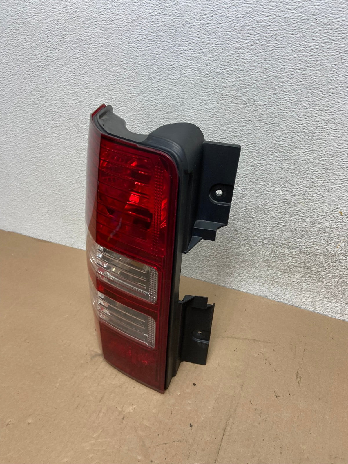 2008 to 2012 Jeep Liberty Left Driver Side Lh Tail Light AG4570 LK1