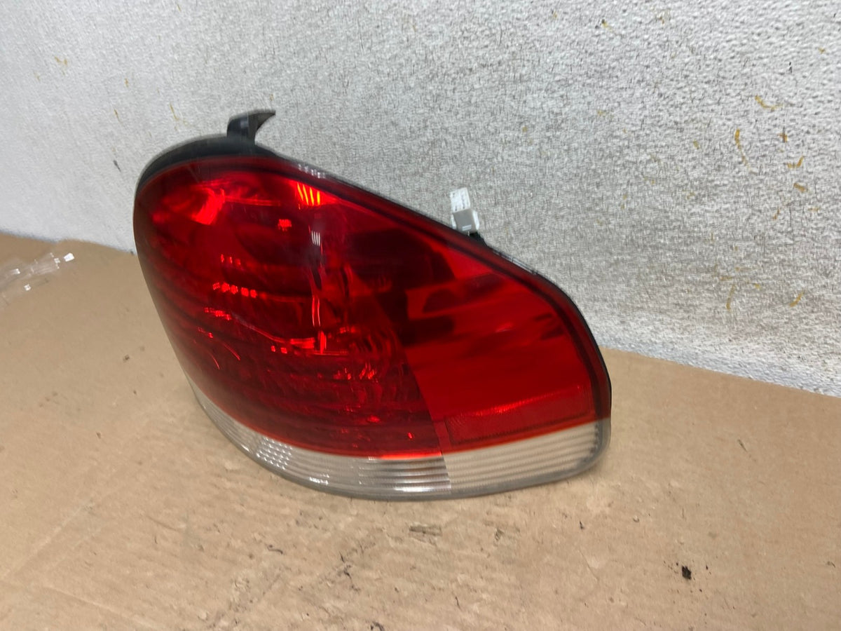 2005 to 2006 Hyundai Santa Fe Right Passenger Rh Side Tail Light AH9550 LK1