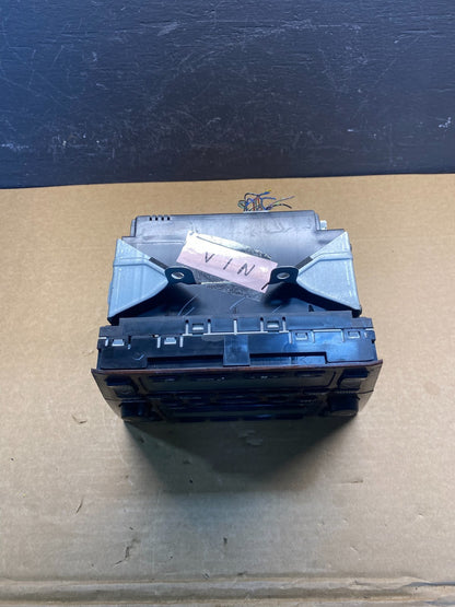 2000-2004 Toyota Avalon Radio Stereo 6 CD Tape Player Climate Control ac8058 DG4
