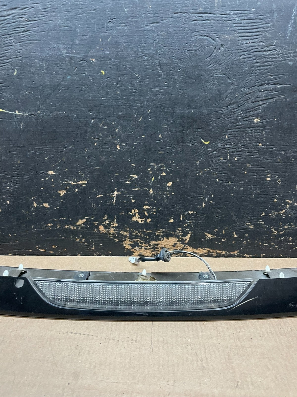 2007 to 2013 Mitsubishi Outlander Rear Spoiler 3RD Brake Light OEM y9438 DG7