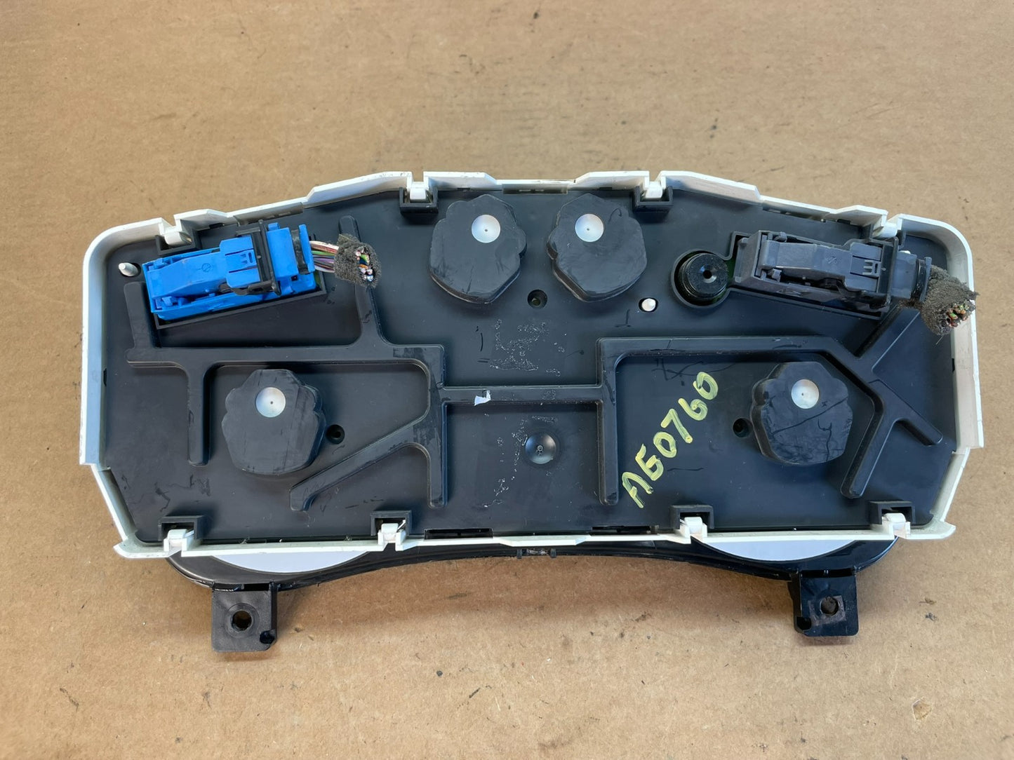 2011 to 2013 Ford Transit Connect Speedometer Gauge Cluster AG0760 DG8
