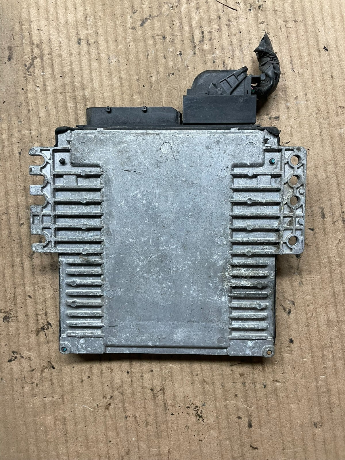 2005 Nissan Armada QX56 5.6L Engine Control Unit ECU ECM Module A7050 DG12