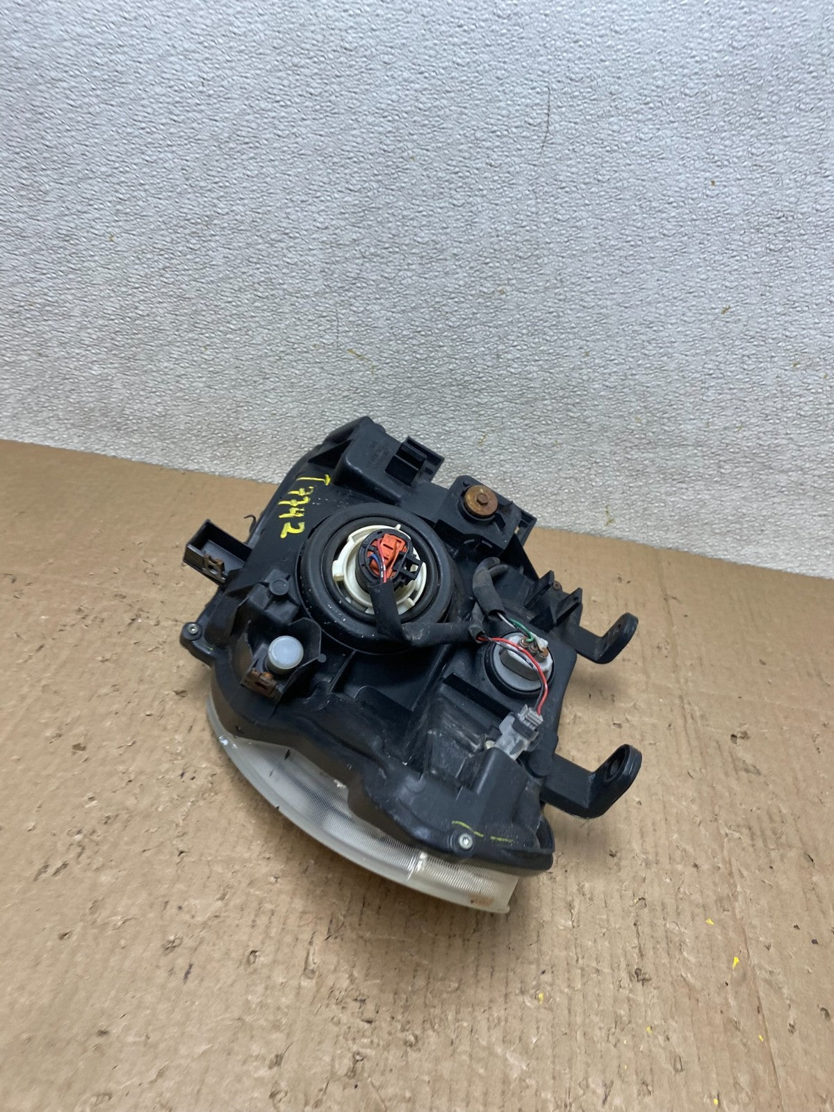 2005 to 2007 Nissan Pathfinder Halogen Headlight Right Passenger Oem T7742 DW6