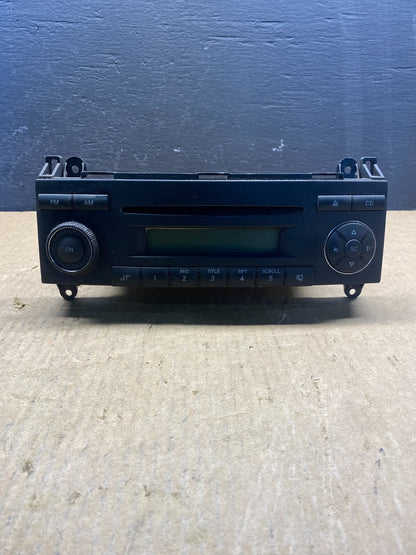2007 2008 2009 Sprinter 2500 3500 AM FM Radio Single CD Disc Player AC7122 DG0