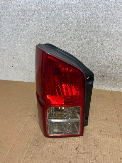 2005 to 2012 Nissan Pathfinder Tail light Left Driver Lh Side AI5597 LK0