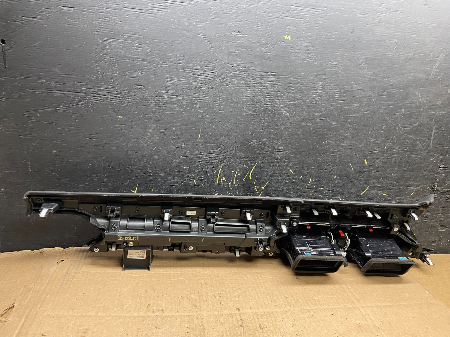 2017-2021 Mazda CX-5 Dash Center Right Air Vent Upper Cover Trim Panel z0201 DG3