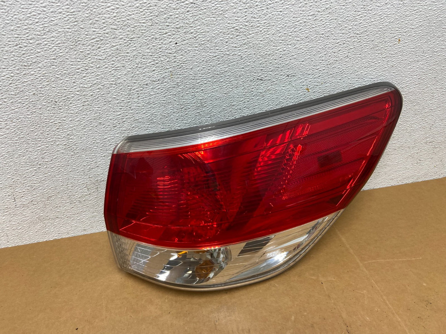 2013 to 2016 Nissan Pathfinder Passenger Right Side Tail Light DEPO AD8973 DW0