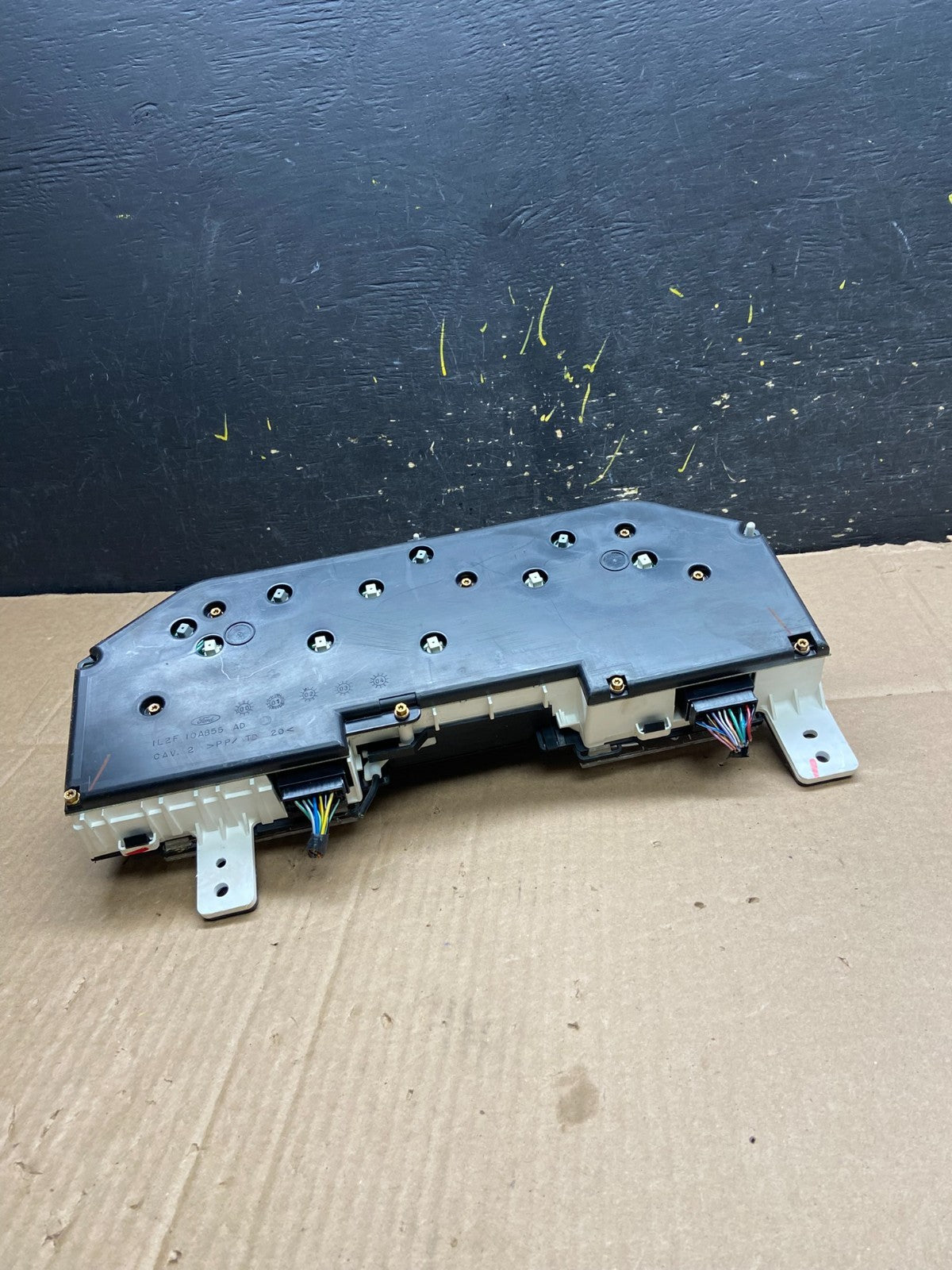 2004 2005 Ford Explorer Speedometer Cluster Gauge Oem Y2213 DG6
