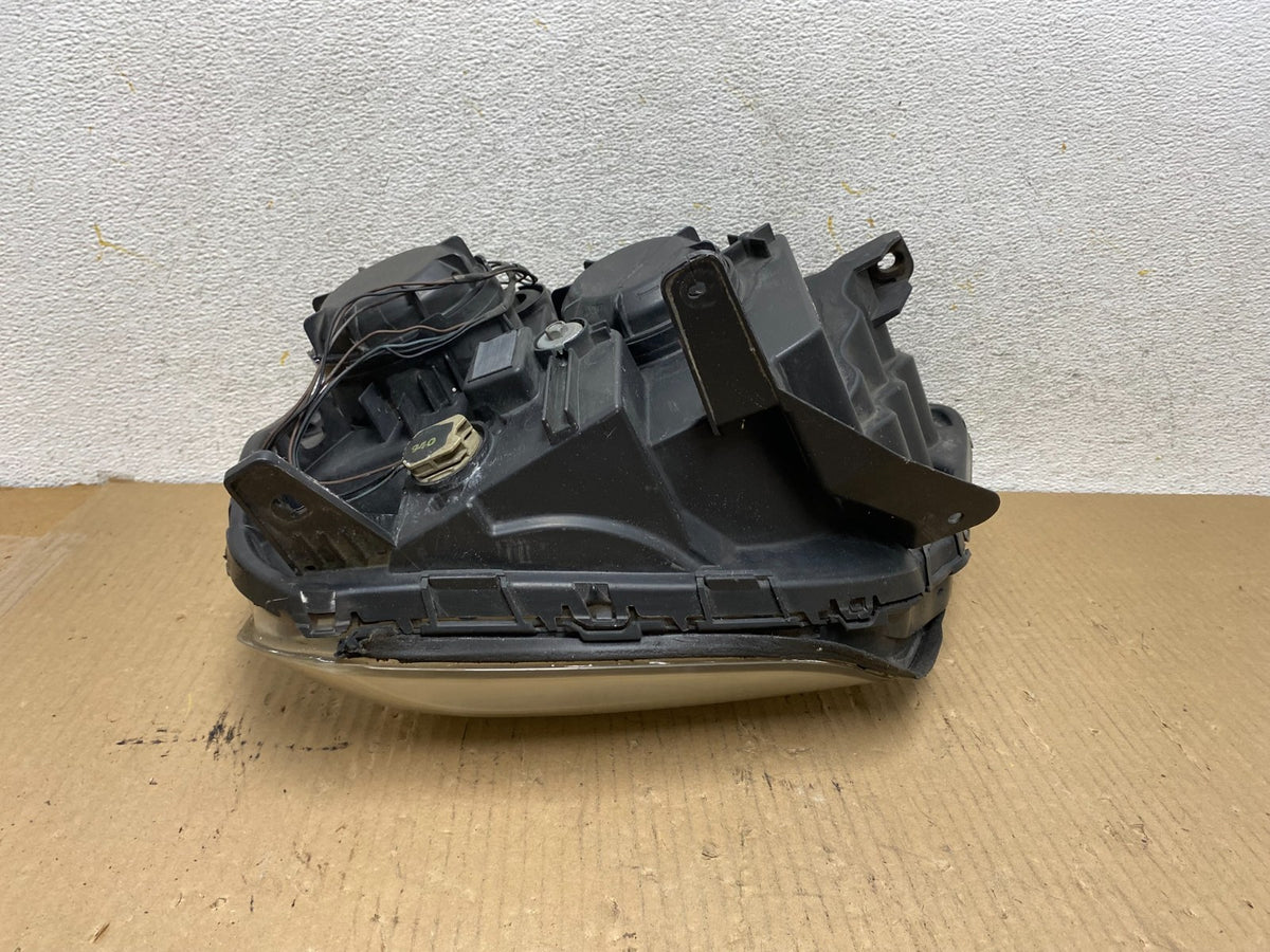 2010 to 2015 GMC Terrain Halogen Passenger Right Rh Side Headlight AH3079 DW6