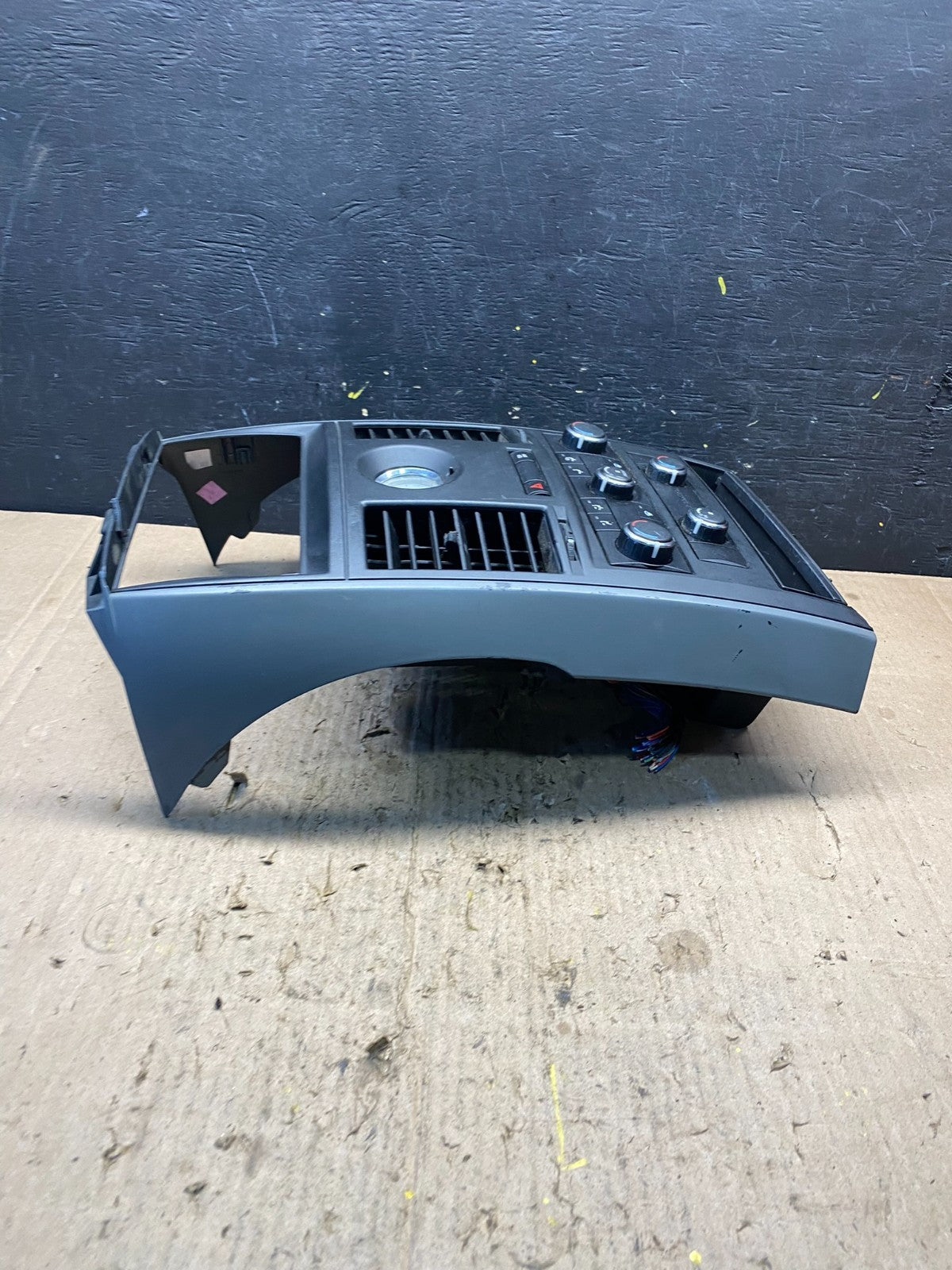 2008-2010 Dodge Grand Caravan  A/C Climate Control Unit Bezel Trim Oem P1899 DG4