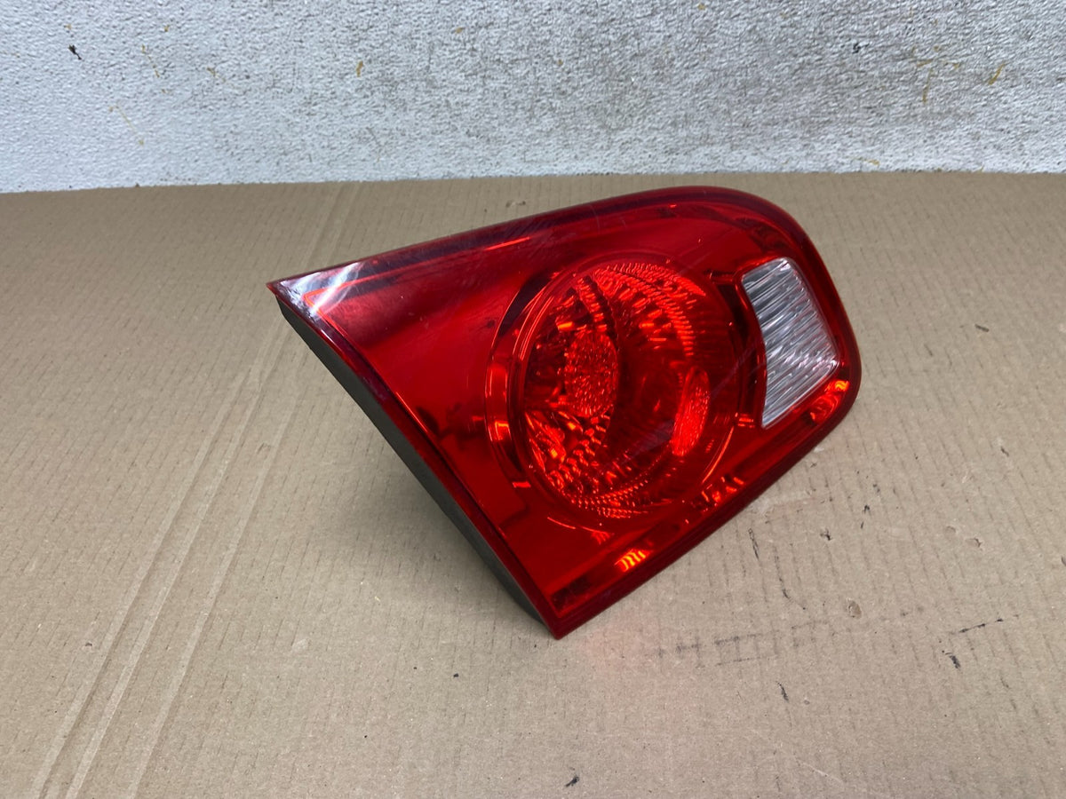 2007 2008 2009 Hyundai Santa Fe Left Driver LH Tail Light Inner AI9460 LK2