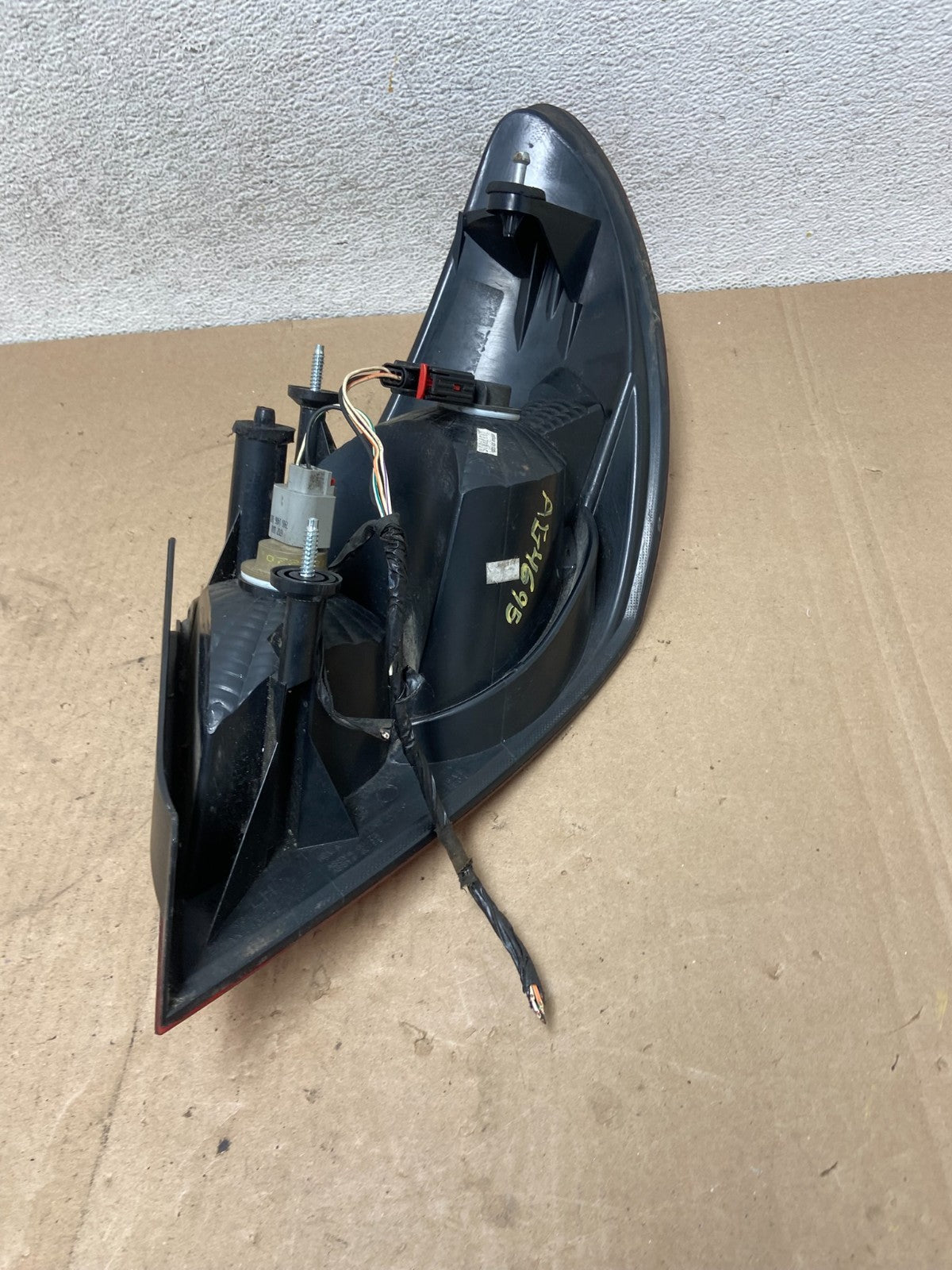 2008 Chrysler Sebring Convertible Left Driver LH Side Tail Light AG4695 GD8