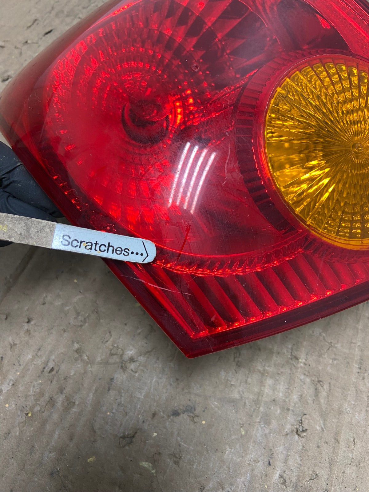 2003 to 2005 Toyota Corolla Right Passenger RH Side Tail Light Oem AC0072 LK3
