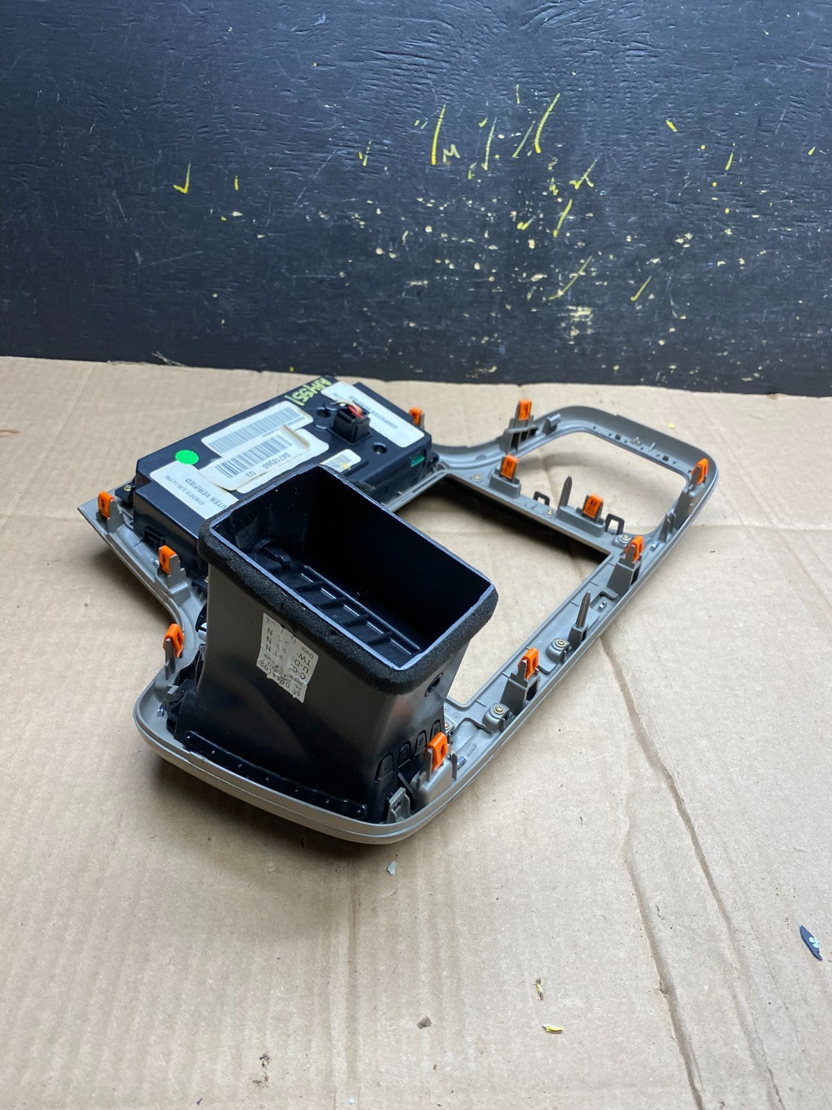 2014-2015 Jeep Grand Cherokee Center Radio Climate Control Bezel Vent AC9202 DG4