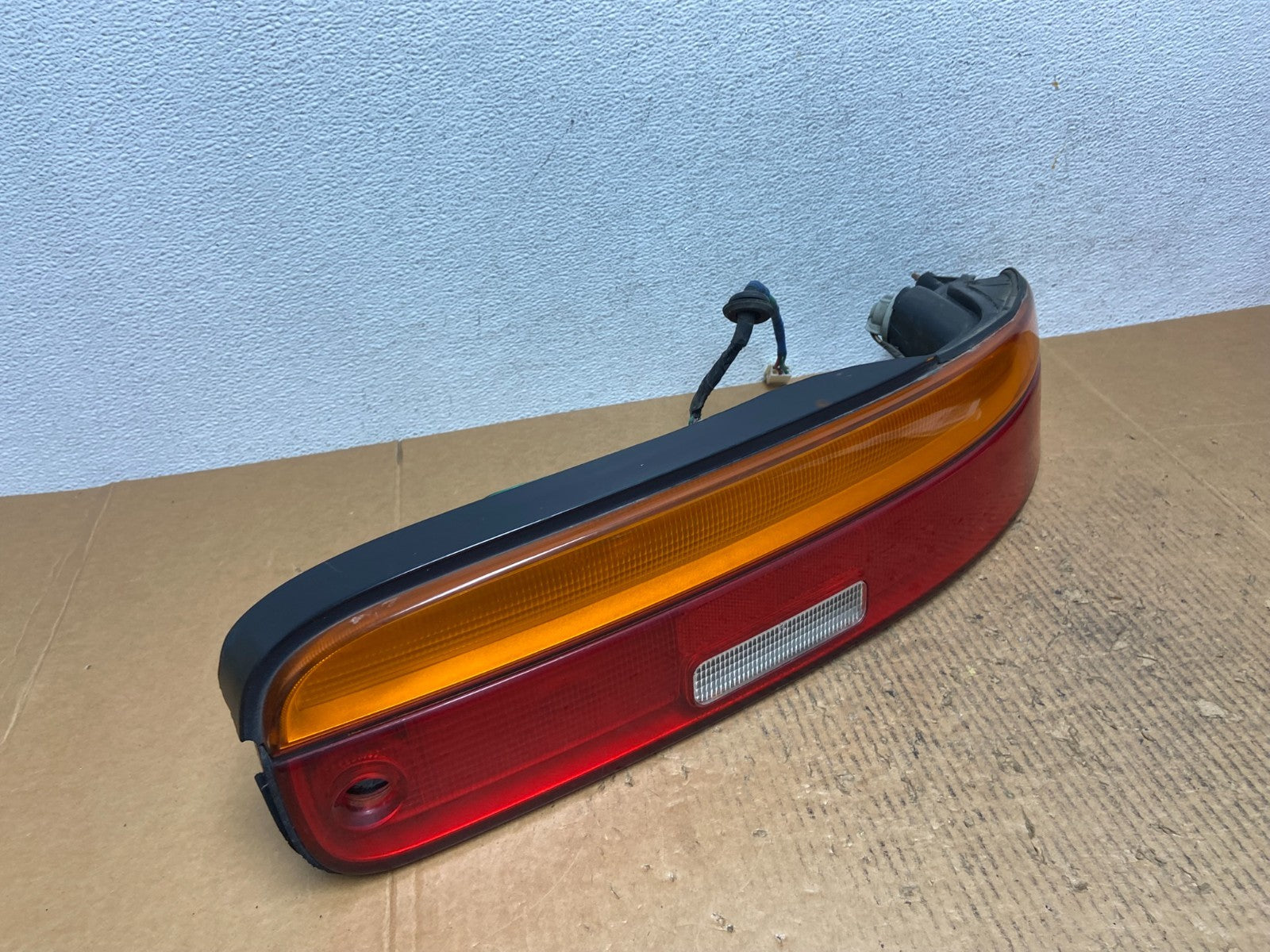 1992 - 1994 Lexus SC300 Right Passenger RH Side Tail Light AE1569 DG2